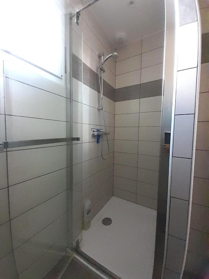 La Pause Sous Le Pin B&B Chambres D'Hotes Capestang Εξωτερικό φωτογραφία