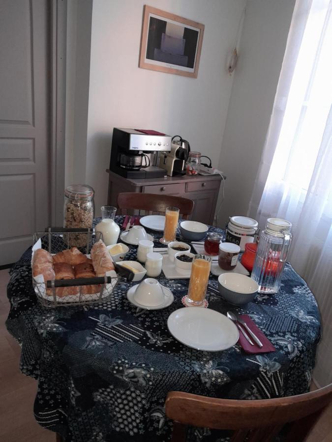 La Pause Sous Le Pin B&B Chambres D'Hotes Capestang Εξωτερικό φωτογραφία