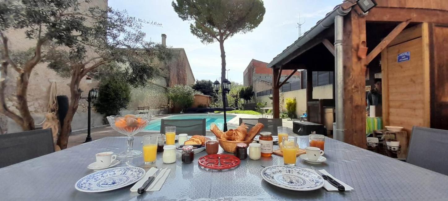 La Pause Sous Le Pin B&B Chambres D'Hotes Capestang Εξωτερικό φωτογραφία
